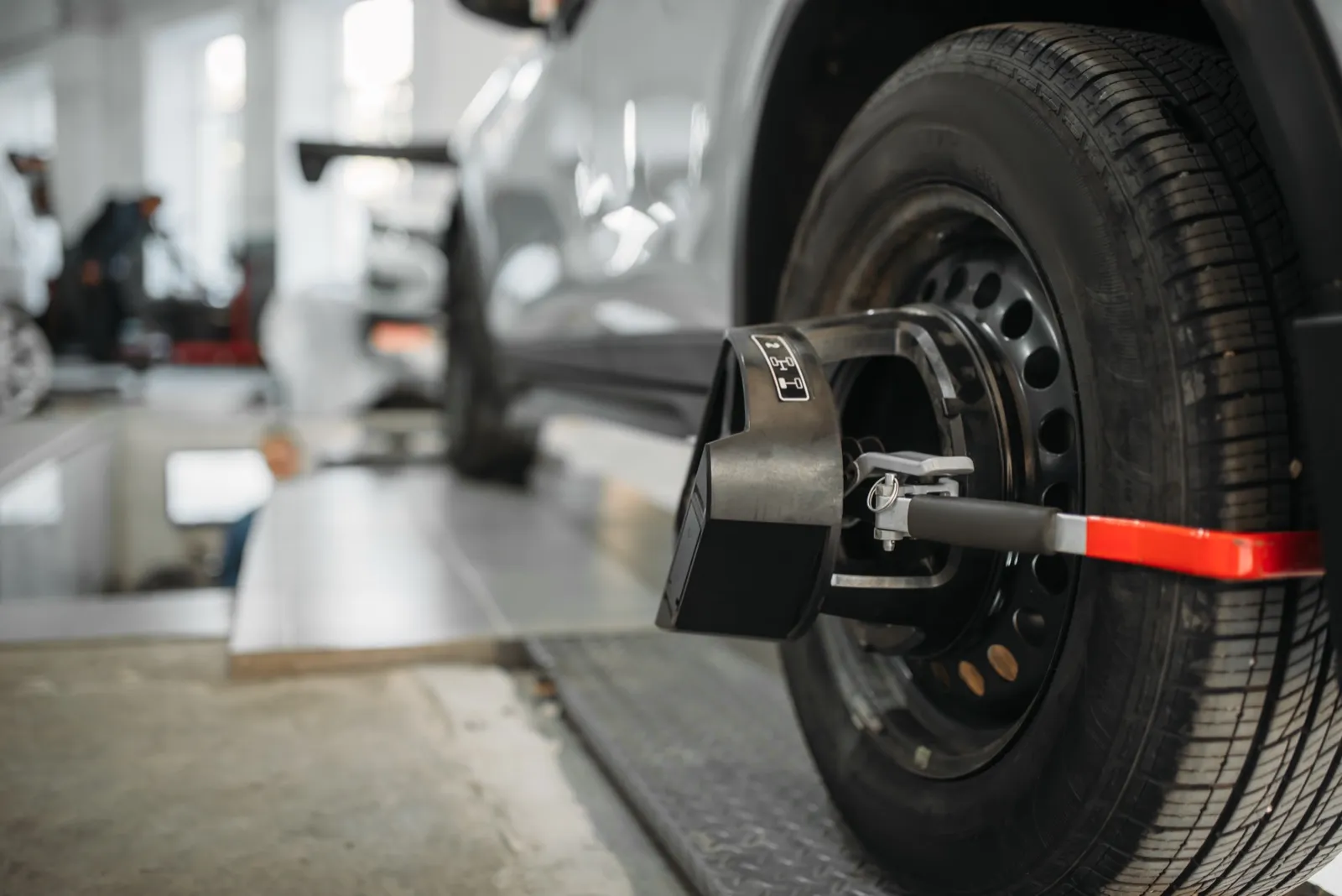 5 Symptoms of Bad Alignment (Signs You Need One)
