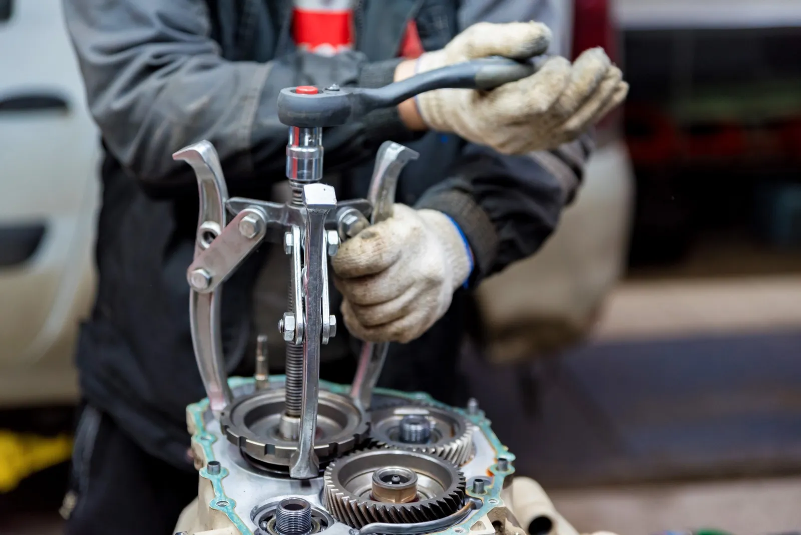 7 Early Signs of Transmission Trouble